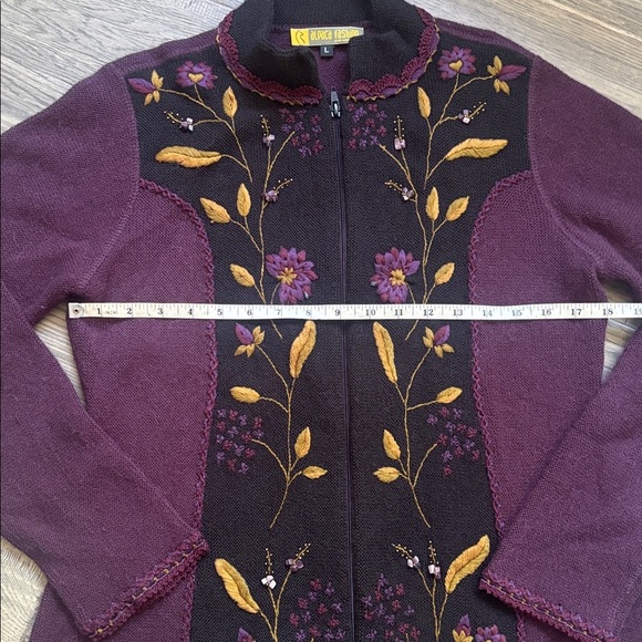 Alpaca Fashion |Made in Peru Purple Floral Embroidered Zip Up Sweater Size Large - Picture 7 of 13